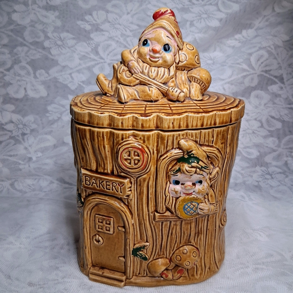 Vintage Treehouse Elf Bakery Cookie Jar  1940s